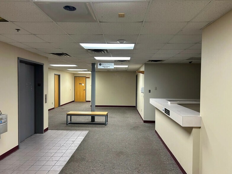 More Photos Of 900 N Porter Ave, Norman Medical For Lease