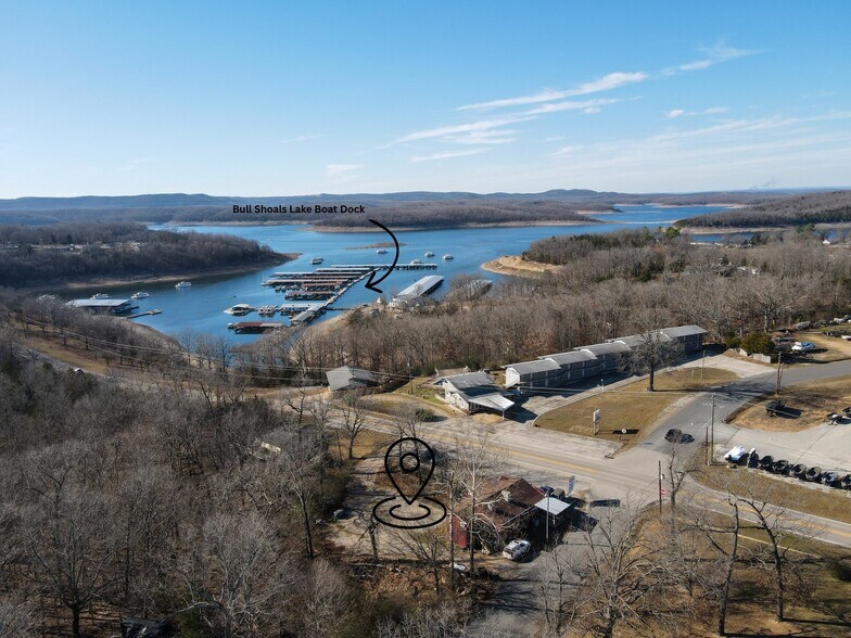 More Photos Of 1603 Central Blvd, Bull Shoals Restaurant For Sale