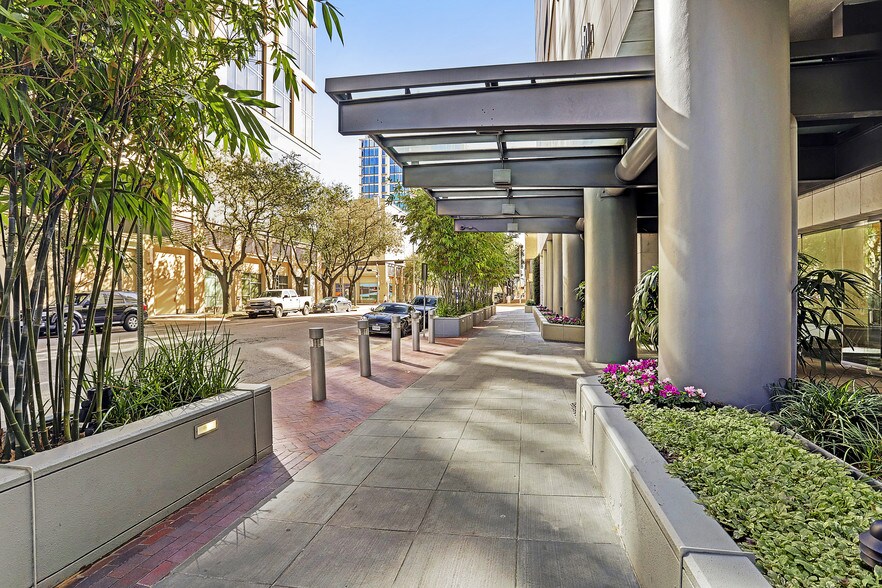 More Photos Of 1301 Fannin St, Houston Office For Lease