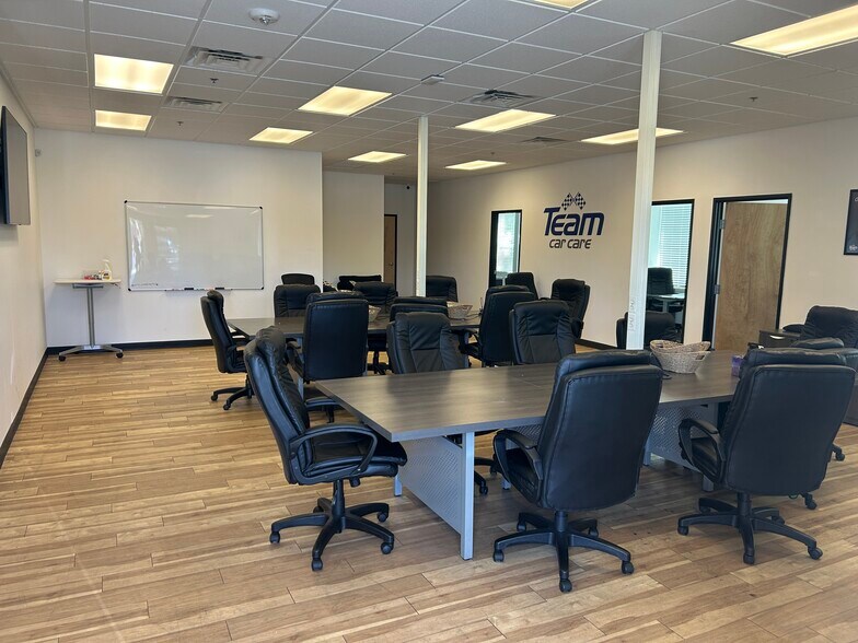 More Photos Of 7395 S Pecos Rd, Las Vegas Medical For Lease