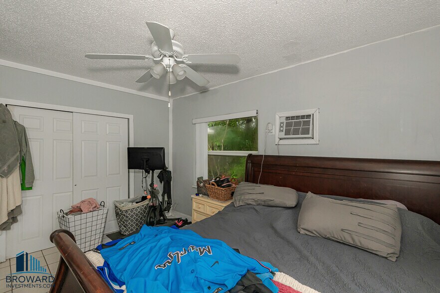 More Photos Of 255 SW 15th St, Dania Beach Apartments For Sale