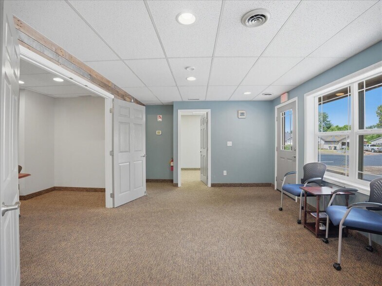More Photos Of 950-960 Uglow Ave SE, Dallas Medical For Sale