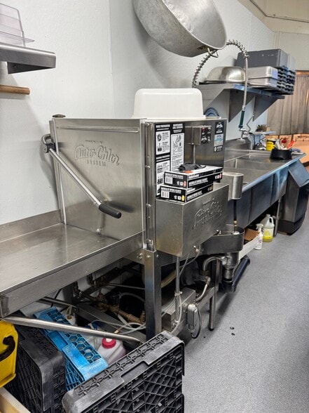 More Photos Of 516 S Jackson St, Seattle General Retail For Lease