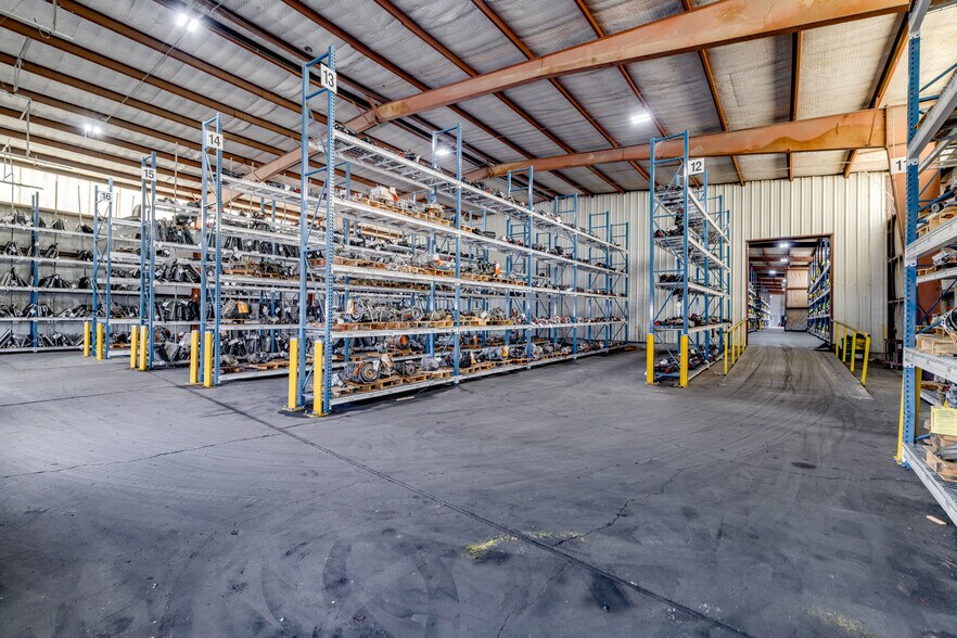 More Photos Of 208 Franklin Dr, West Monroe Distribution For Sale