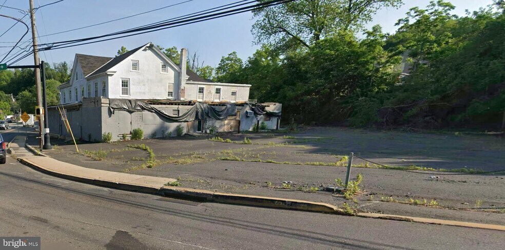 More Photos Of 101 Main St, Green Ln, Green Lane Freestanding For Sale