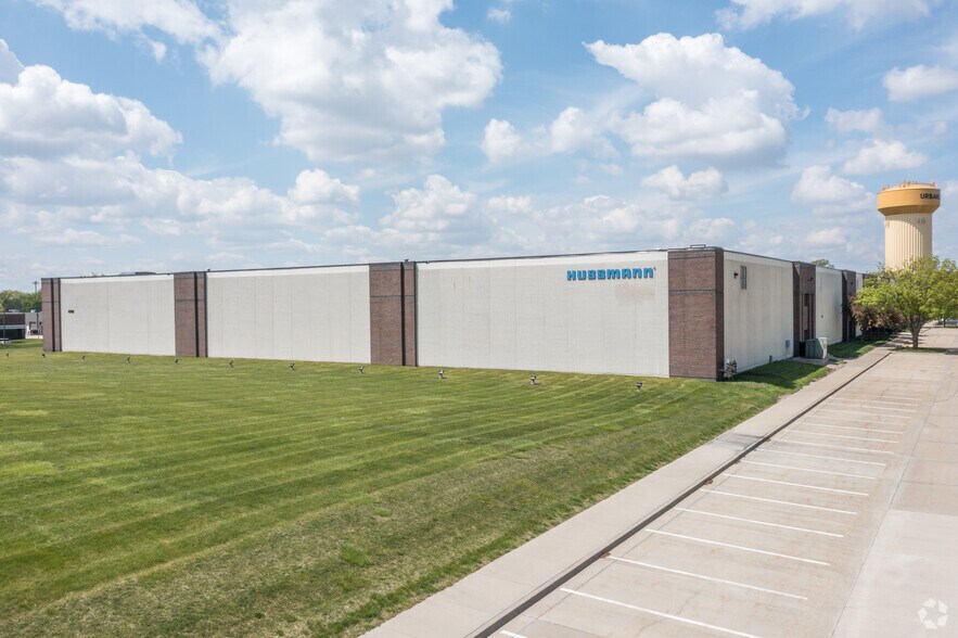 More Photos Of 4360 112th St, Urbandale Warehouse For Lease