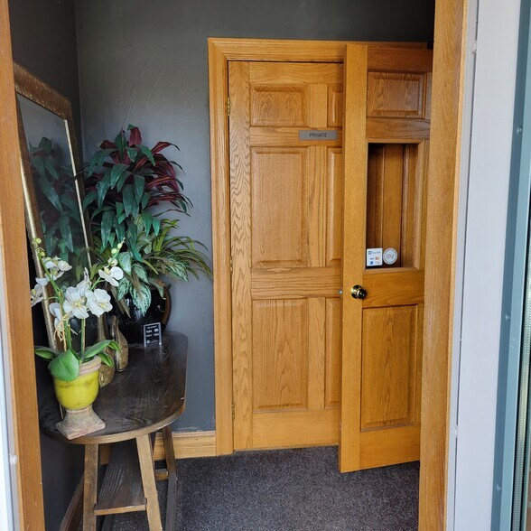 More Photos Of 6490 Main St, Buffalo Medical For Lease