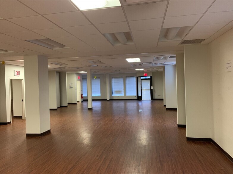 More Photos Of 4310-4370 Amboy Rd, Staten Island Unknown For Lease