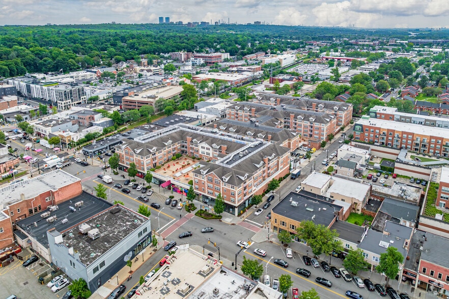More Photos Of 30 W Palisade Ave, Englewood Apartments For Lease