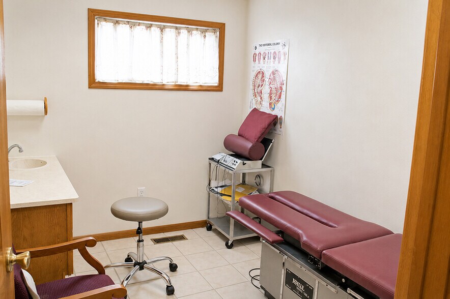 More Photos Of 607 N Sparta St, Steeleville Medical For Sale
