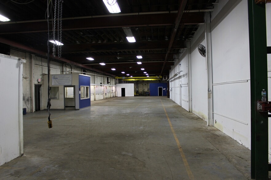 More Photos Of 185 Lackawanna Ave, Woodland Park Manufacturing For Lease
