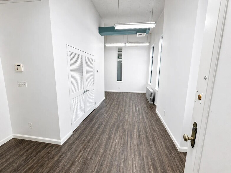 More Photos Of 100 Pennsylvania Ave, Brooklyn Loft Creative Space For Lease