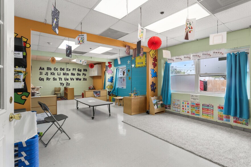 More Photos Of 321 S Dorgenois St, New Orleans Schools For Sale