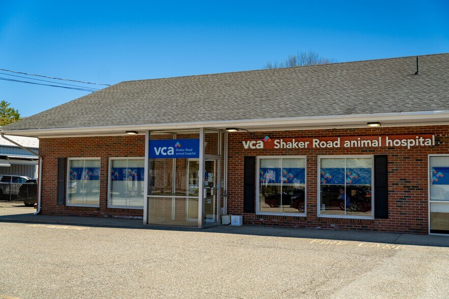Primary Photo Of 108 Shaker Rd, East Longmeadow Veterinarian Kennel For Sale