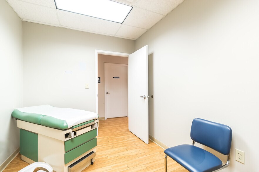 More Photos Of 2511 Salem Church Rd, Fredericksburg Medical For Sale