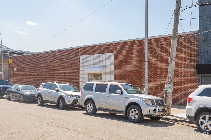 More Photos Of 91-24 144th Pl, Jamaica Warehouse For Lease