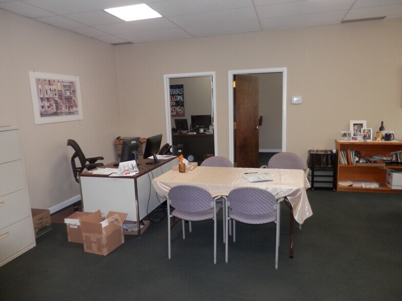 More Photos Of 103 Chesley Dr, Media Office For Lease