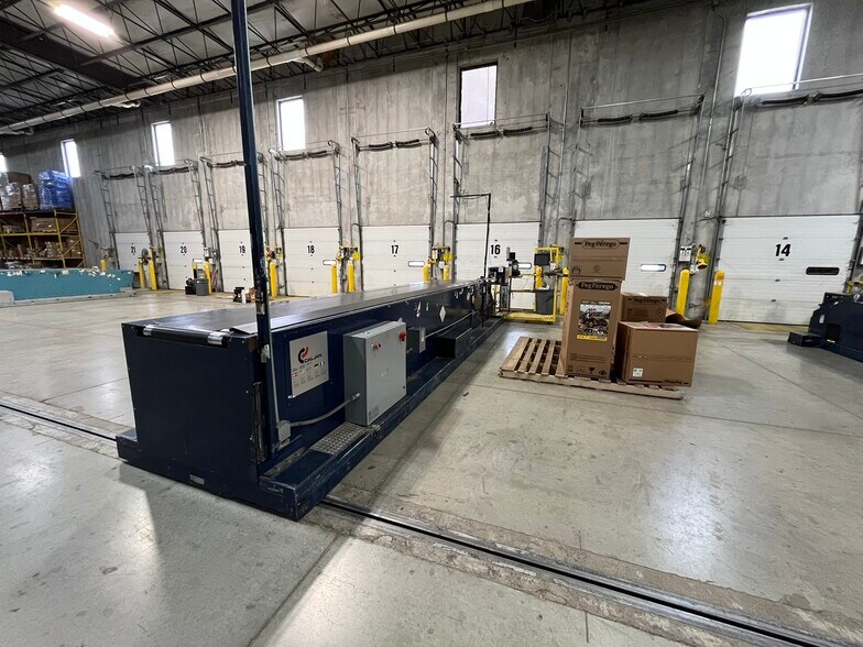 More Photos Of 3616 Independence Dr, Fort Wayne Warehouse For Lease