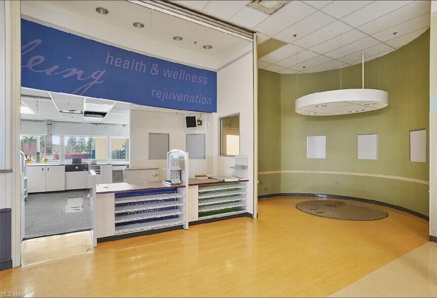 More Photos Of 7800 Cleveland Ave NW, North Canton Drugstore For Sale