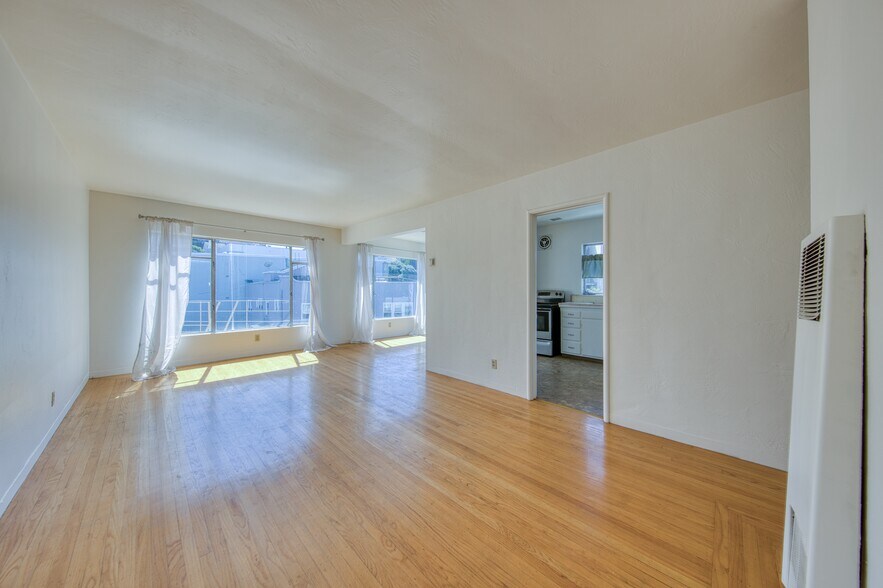 More Photos Of 410 Merritt Ave, Oakland Apartments For Sale