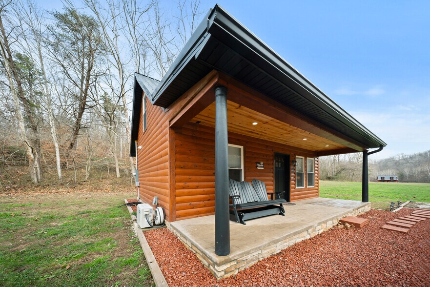 More Photos Of 325 Sinking Rd, Argillite Trailer Camper Park For Sale