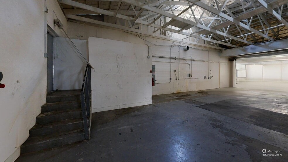 More Photos Of 520 Spring St, Fort Wayne Warehouse For Sale