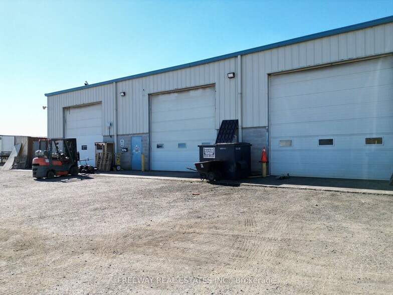 More Photos Of 35 Sharp Rd, Brantford Warehouse For Sale