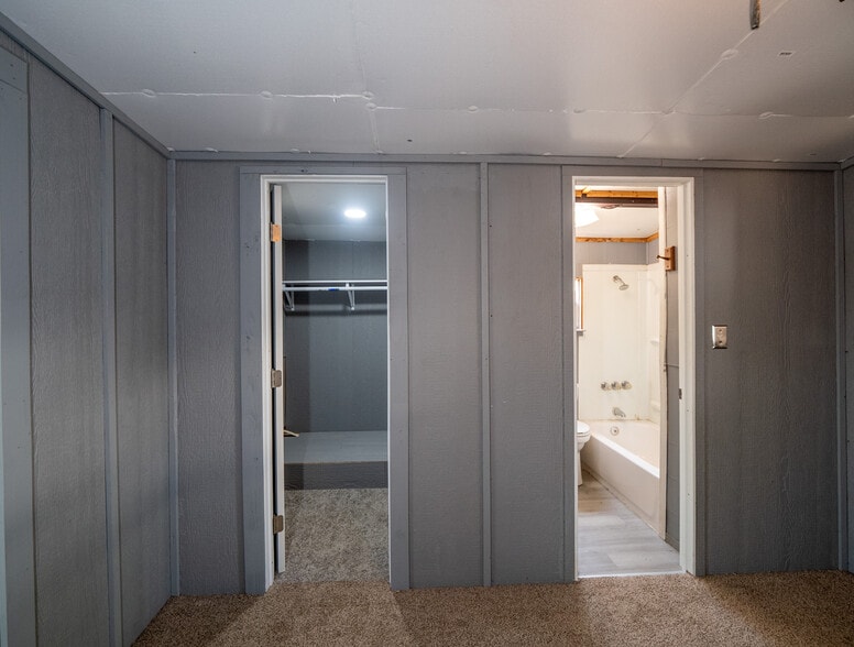 More Photos Of 420 W Johnson St, Norman Multifamily For Sale