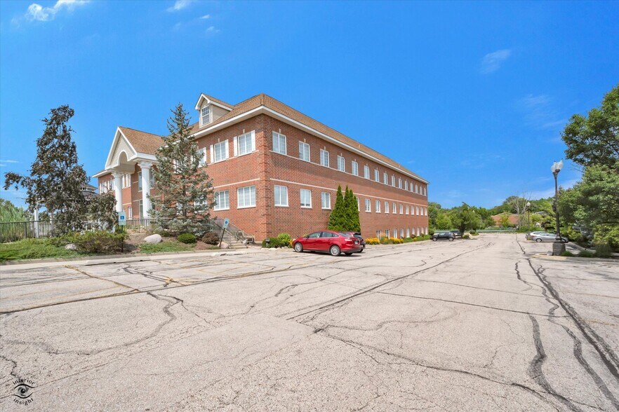 More Photos Of 912 Northwest Hwy, Fox River Grove Medical For Sale