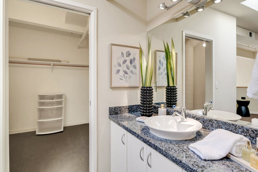 More Photos Of 756 1st St W, Sonoma Office For Sale
