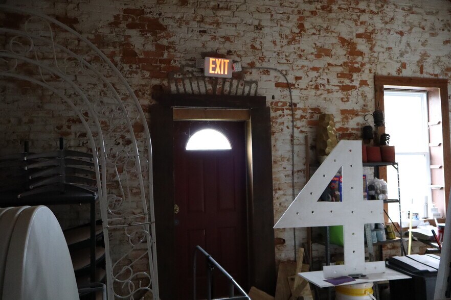 More Photos Of 108 NW Main St, Easley General Retail For Sale