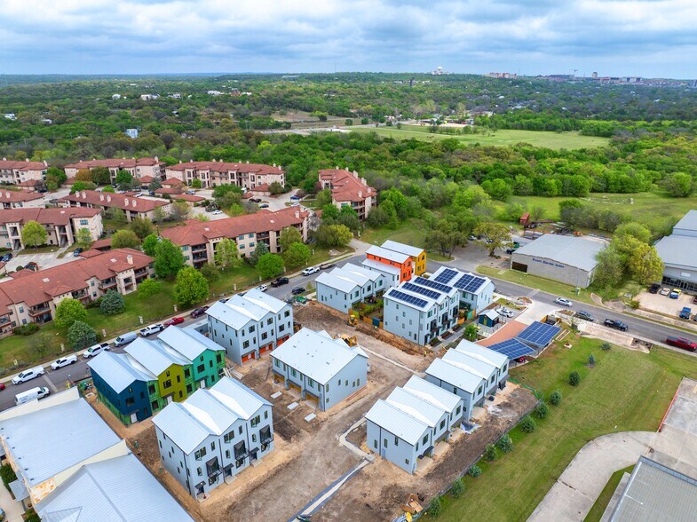 More Photos Of 1911 Dutton Dr, San Marcos Office Residential For Sale