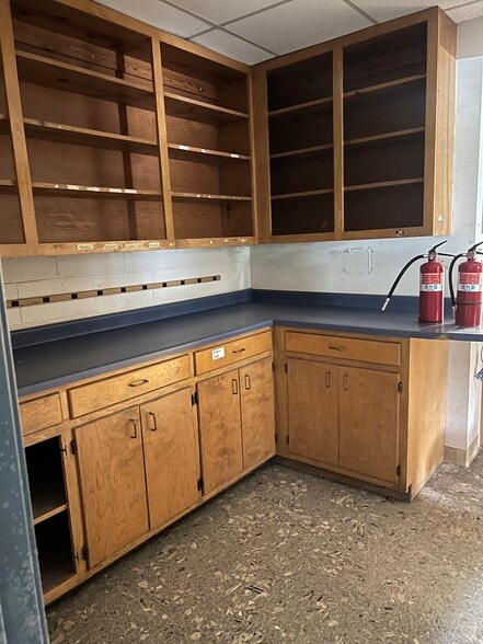 More Photos Of 988 Highway 75, Hiawassee Office For Sale