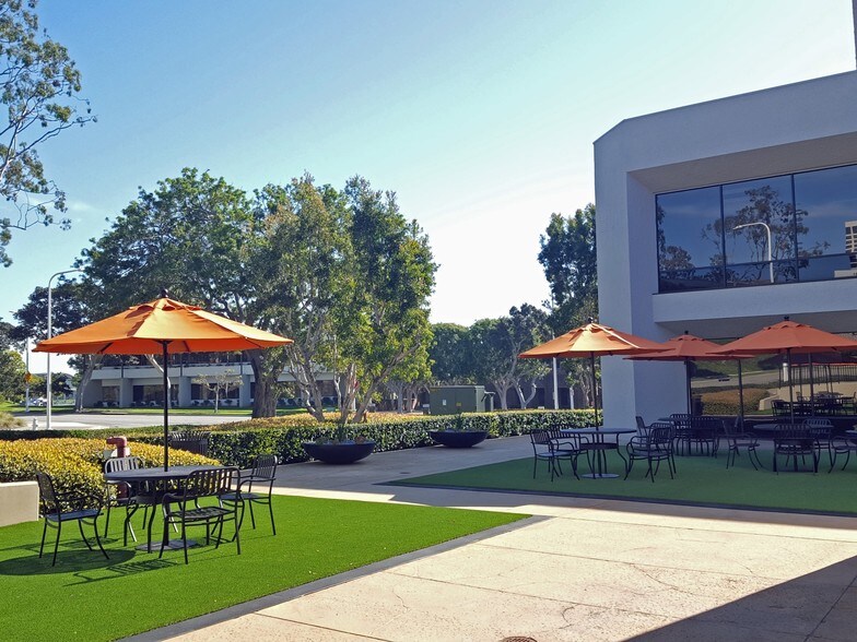 More Photos Of 180 Newport Center Dr, Newport Beach Medical For Lease