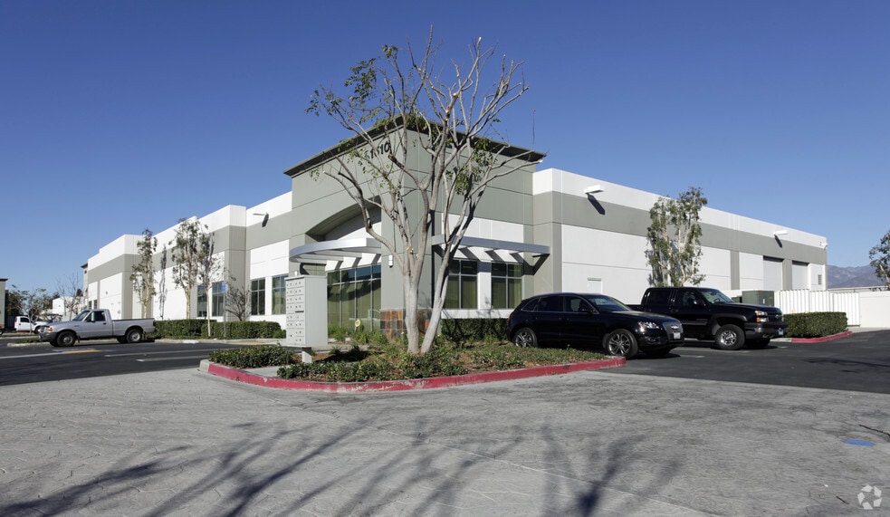 Primary Photo Of 1610 S Grove Ave, Ontario Warehouse For Lease