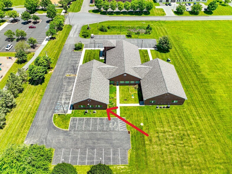 More Photos Of 4350 Independence Dr, Schnecksville Medical For Lease