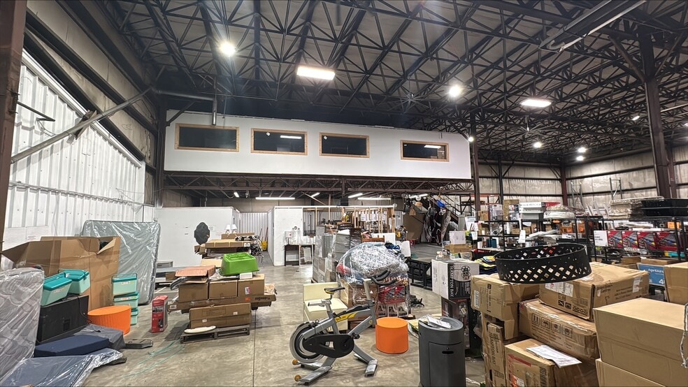 More Photos Of 23044 N State Road 37, Noblesville Manufacturing For Sale