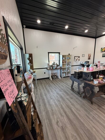 More Photos Of 307 S Superior St, Ramsey General Retail For Sale