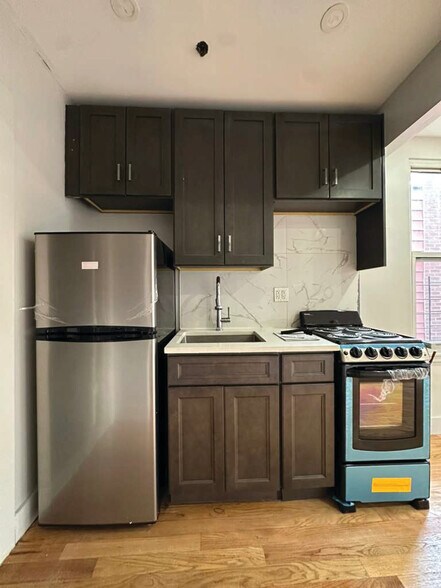 More Photos Of 1684 Grand Ave, Bronx Apartments For Sale