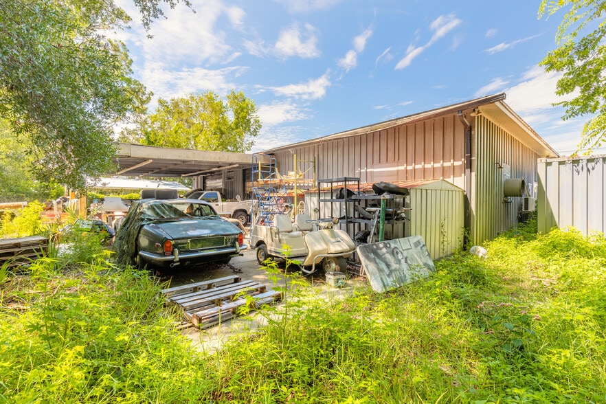 More Photos Of 635 Carswell Ave, Holly Hill Auto Repair For Sale