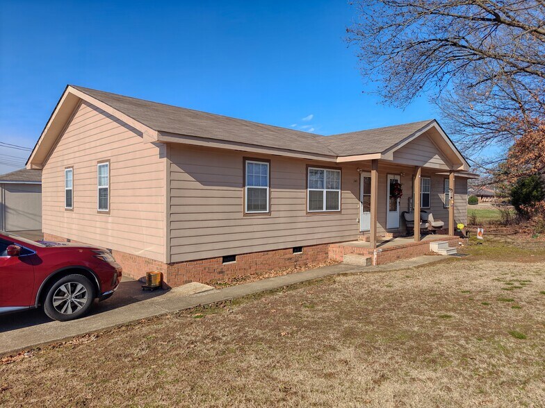 More Photos Of 2401 Viking Dr, Humboldt Apartments For Sale