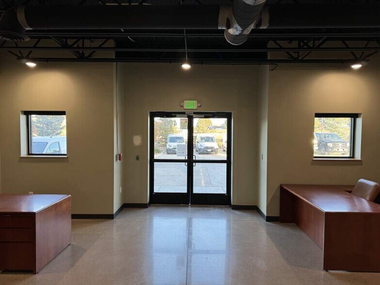 More Photos Of 3000 Airport Dr, Erie Light Manufacturing For Sale