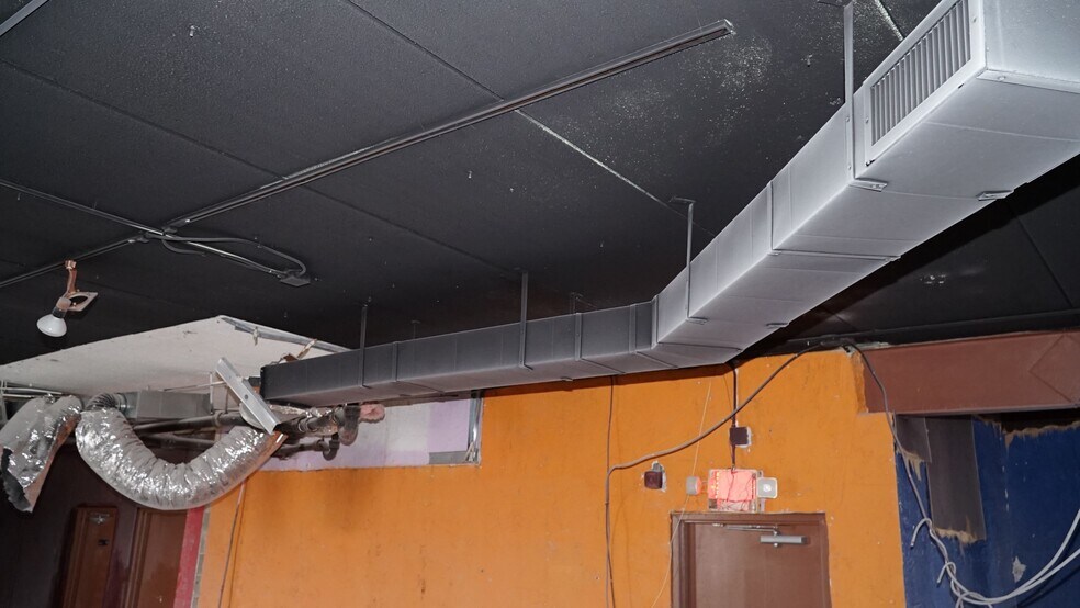 More Photos Of 4498 A Washington Rd, East Point Freestanding For Sale