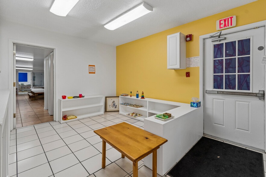 More Photos Of 4001 Skipper Rd, Tampa Schools For Sale