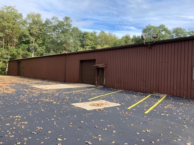 More Photos Of 862 Lenox Ave, Portage Manufacturing For Sale