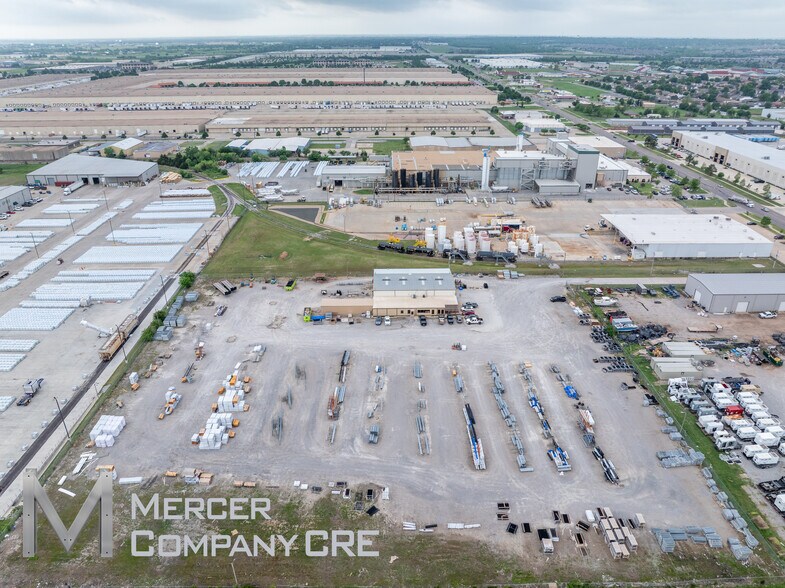 More Photos Of 3116 S Council Rd, Oklahoma City Manufacturing For Lease