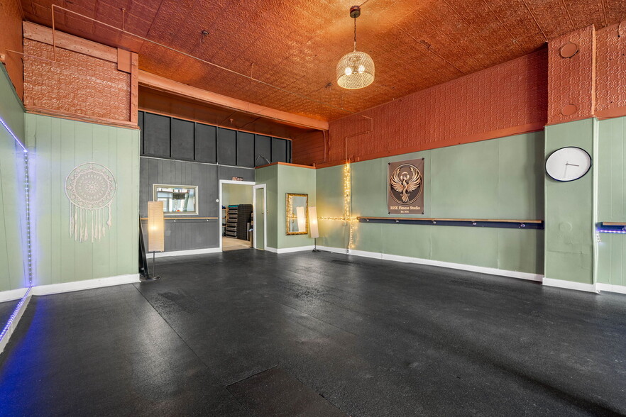 More Photos Of 7-17 School St, Merrimac Apartments For Sale