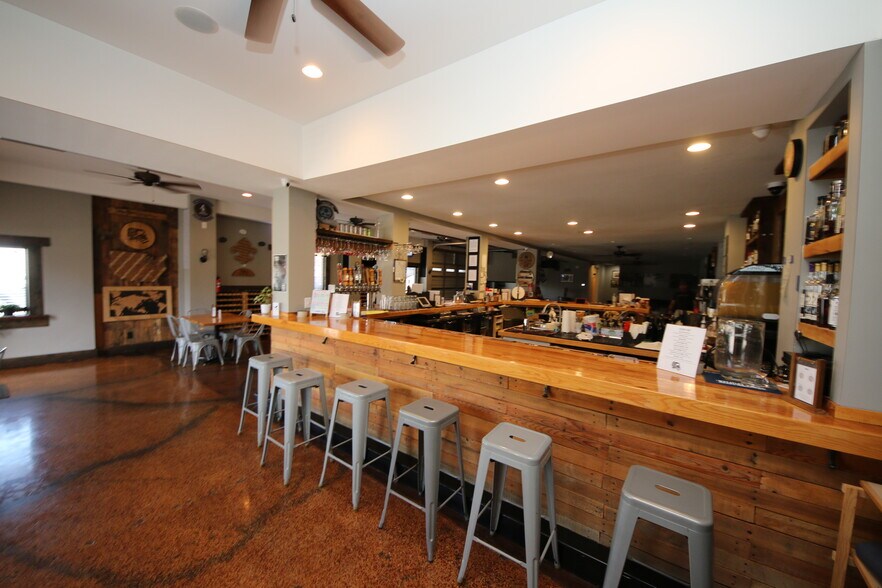 More Photos Of 2118 Bruce Ave, Louisville Restaurant For Sale