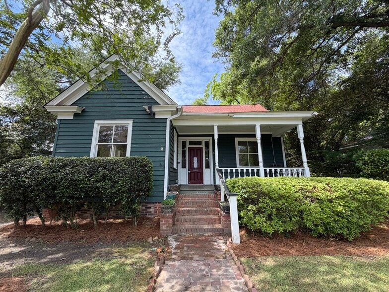 Primary Photo Of 206 E 2nd North St, Summerville Storefront Retail Office For Lease