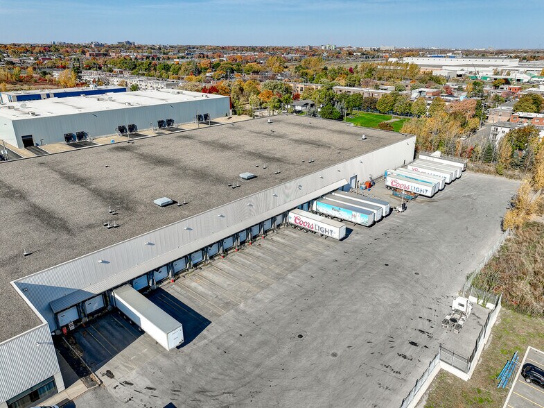 More Photos Of 1601 Rue Dickson, Montréal Distribution For Lease